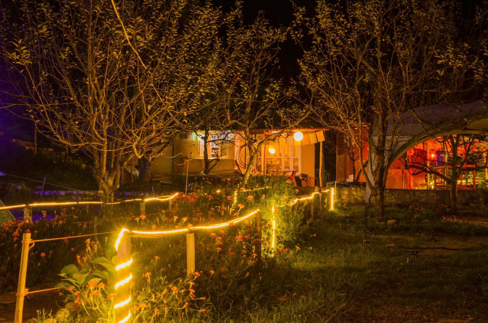 Himtrek RiverSide Camps&Hostel Manali Buitenkant foto